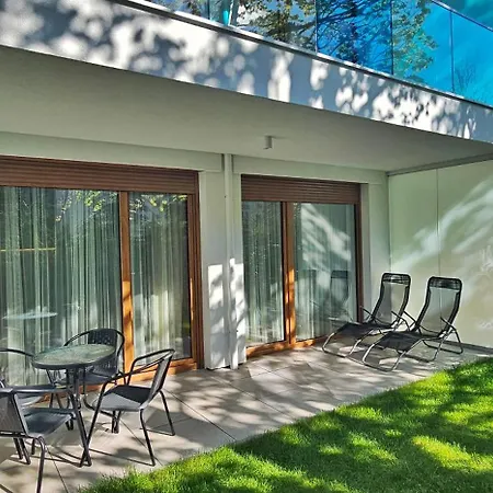 Apartament Whiteblue Kolobrzeg Z Duzym Ogrodkiem - 100 M Od Plazy! Whiteblue Kolberg Apartment Mit Grossem Garten - 100 M Vom Strand Entfernt! Whiteblue Kolobrzeg Apartman S Velkou Zahradou - 100 M Od Plaze! Exterior photo
