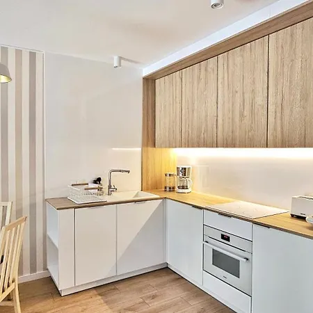 Apartament Whiteblue Kolobrzeg Z Duzym Ogrodkiem - 100 M Od Plazy! Whiteblue Kolberg Apartment Mit Grossem Garten - 100 M Vom Strand Entfernt! Whiteblue Kolobrzeg Apartman S Velkou Zahradou - 100 M Od Plaze! Exterior photo