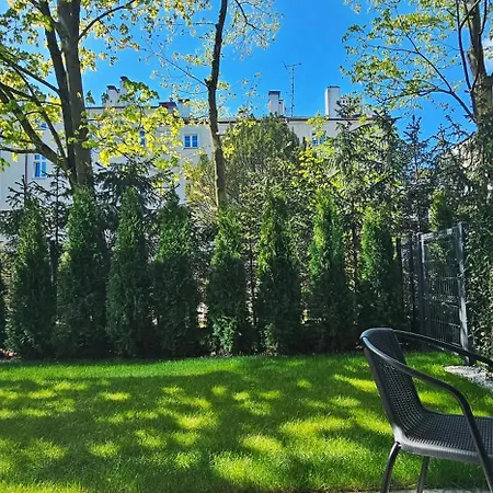 Apartament Whiteblue Kolobrzeg Z Duzym Ogrodkiem - 100 M Od Plazy! Whiteblue Kolberg Apartment Mit Grossem Garten - 100 M Vom Strand Entfernt! Whiteblue Kolobrzeg Apartman S Velkou Zahradou - 100 M Od Plaze! Exterior photo