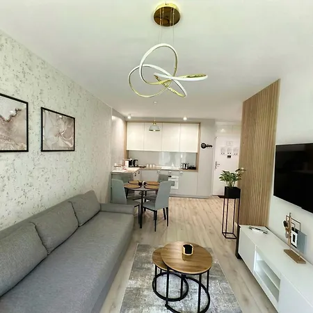 Apartament Whiteblue Kolobrzeg Z Duzym Ogrodkiem - 100 M Od Plazy! Whiteblue Kolberg Apartment Mit Grossem Garten - 100 M Vom Strand Entfernt! Whiteblue Kolobrzeg Apartman S Velkou Zahradou - 100 M Od Plaze! Exterior photo